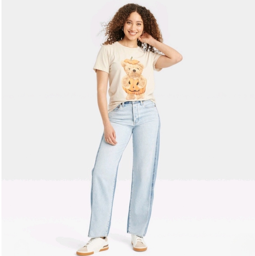 Women's Teddy Bear Pumpkin Short Sleeve Graphic Boyfriend T-shirt Beige - Picture 3 of 8